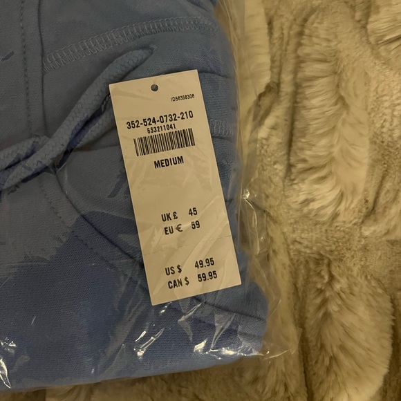 new hollister hoodie - Picture 2 of 2